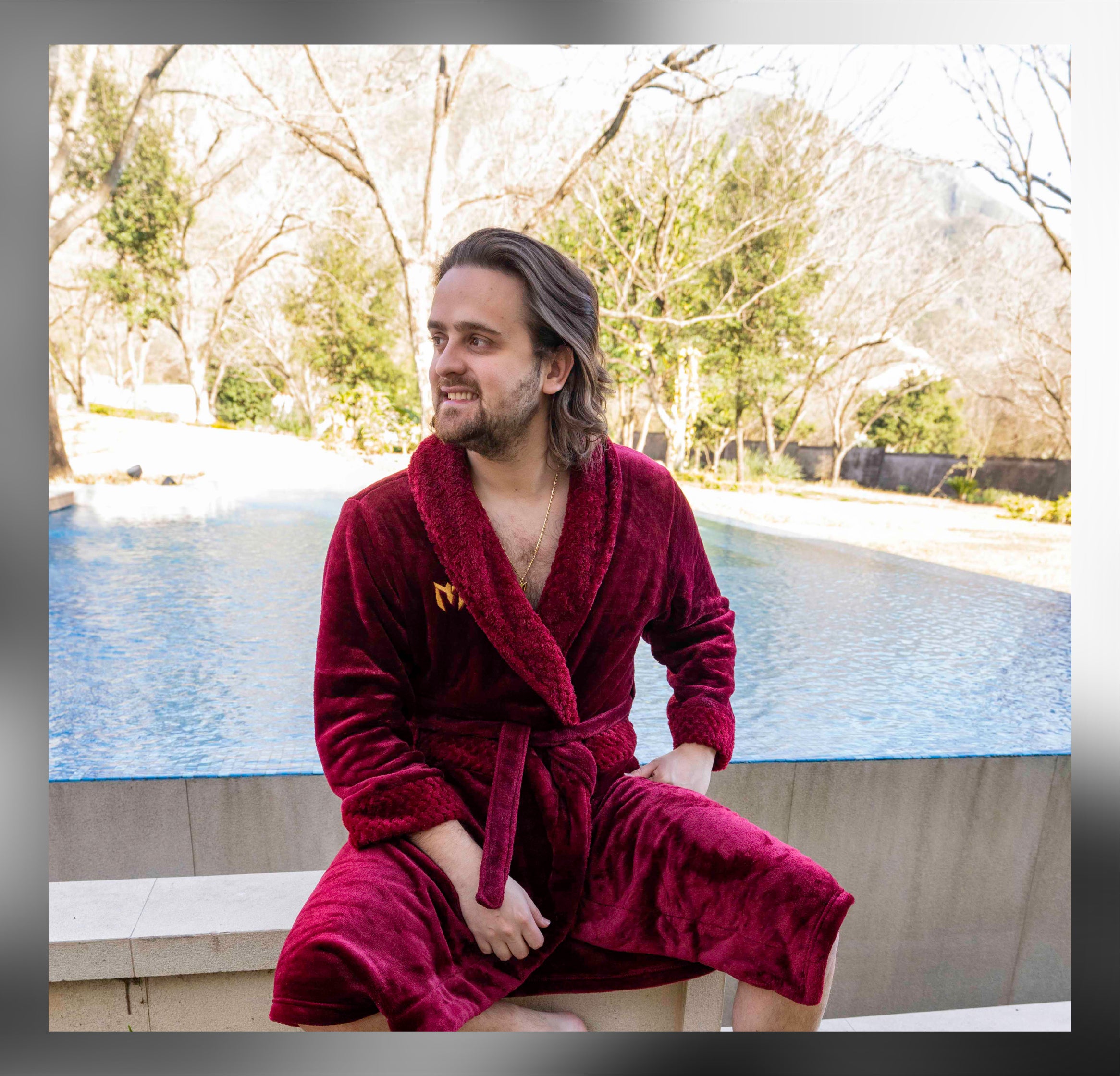 BATA DEL PODER ROJO VINO