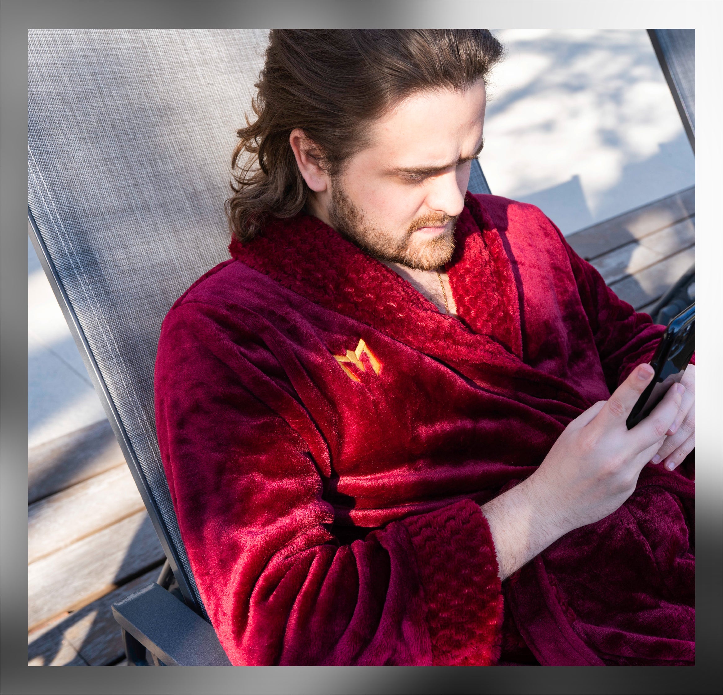 BATA DEL PODER ROJO VINO